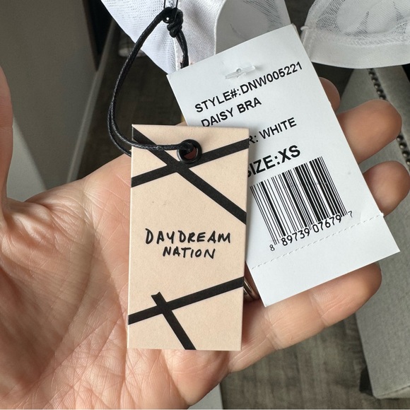 Daydream Nation Daisy Bra - Front Close & Mesh Embroidery - Small & Extra Small - Picture 4 of 8